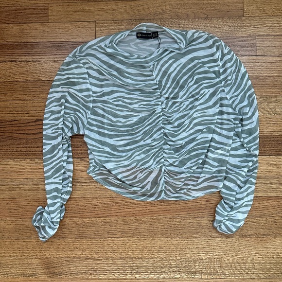 Sheer shirt - Picture 2 of 4